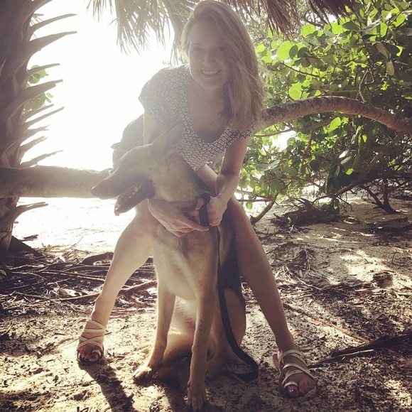 Meet your fellow posher! - Picture 14 of 15